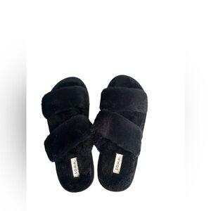 🖤 NWOT - Soma Faux Fur Slippers – Ultra Soft Cozy Slide Slippers – Size 7 🖤